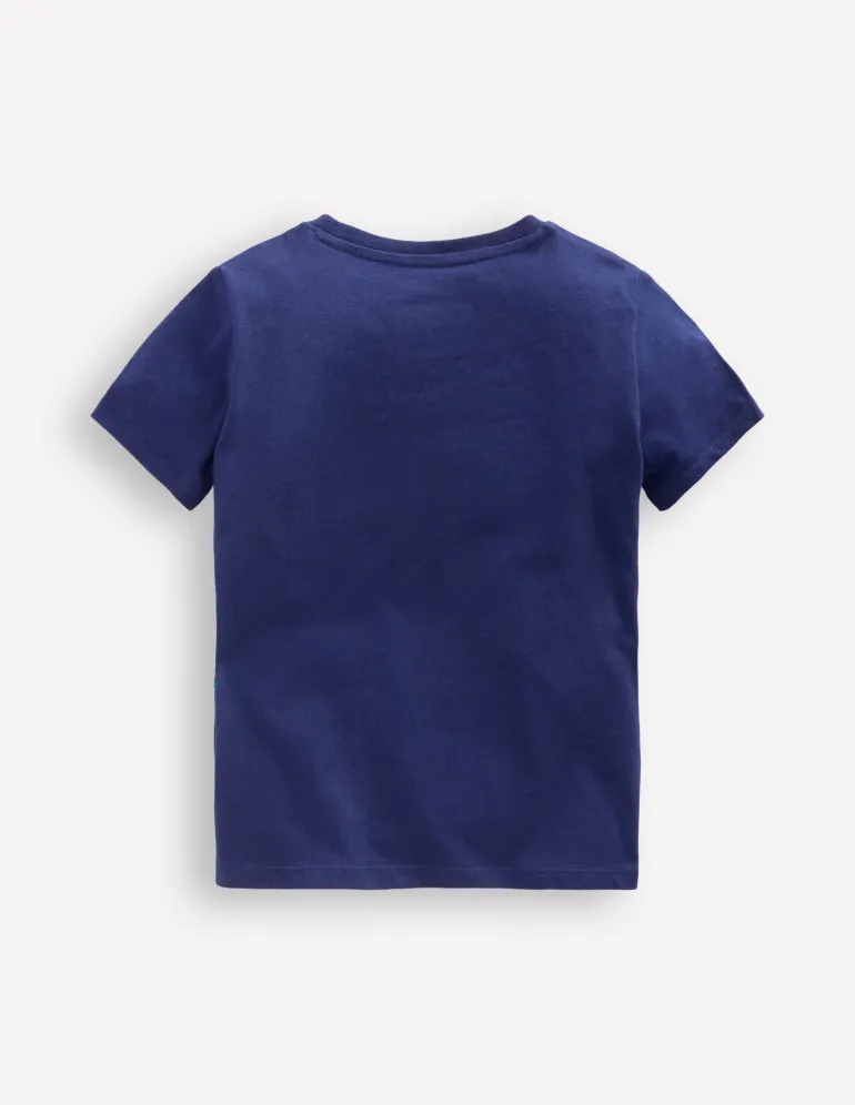 Chain Stitch T-Shirt-Medieval blue Shark-Boden New