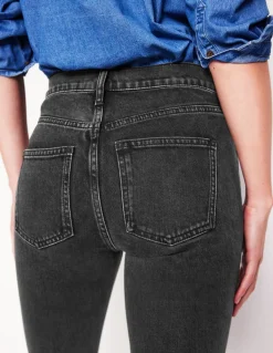 Girlfriend Jeans-Washed Black-Boden Fashion