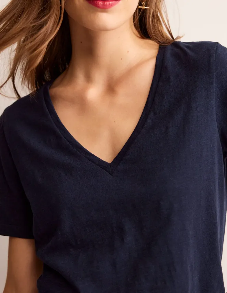 Regular V-Neck Slub T-shirt--Boden New