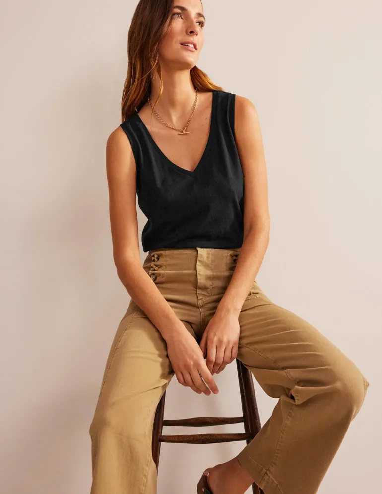 Regular V-neck Slub Vest--Boden Shop
